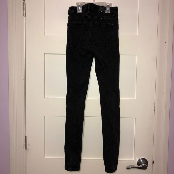 Black distressed high waisted jeggings - Picture 3 of 5